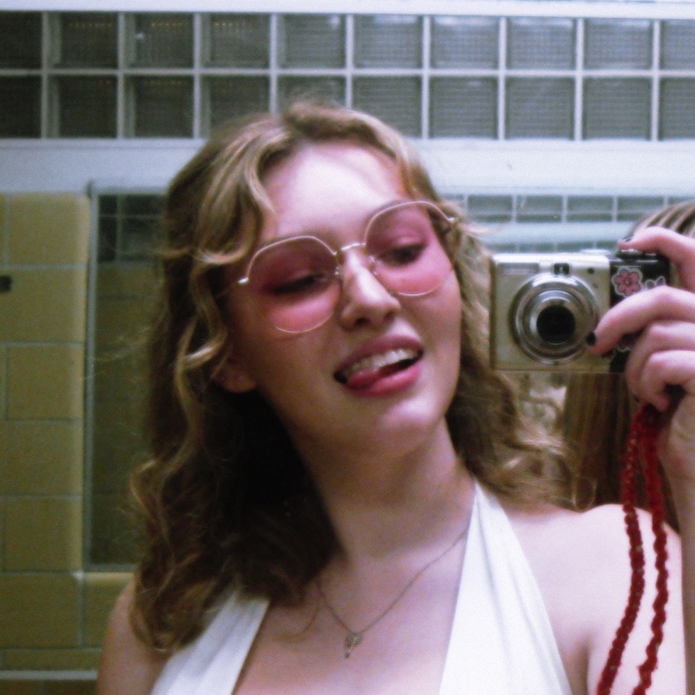 Meet your Posher, Emma